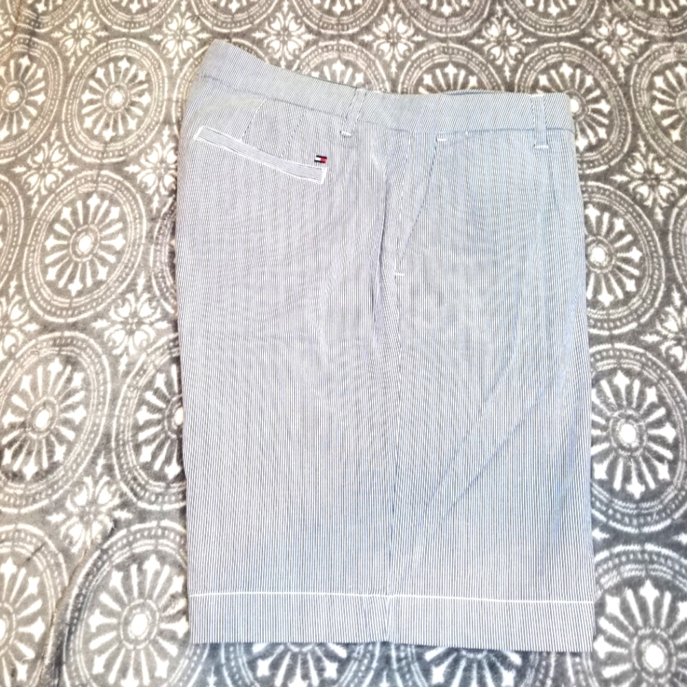 Tommy Hilfiger Size 10 Seersucker Short